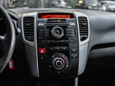 KIA Venga 2012 года, 192 816 км - вид 7