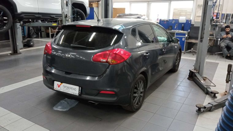 KIA Ceed 2014 года, 130 546 км - вид 3