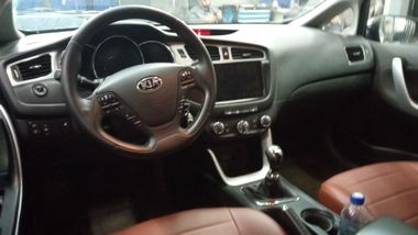 KIA Ceed 2014 года, 130 546 км - вид 5