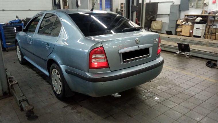 Skoda Octavia 2004 года, 341 000 км - вид 4