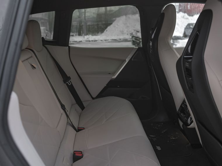 BMW iX 2021 года, 72 305 км - вид 11