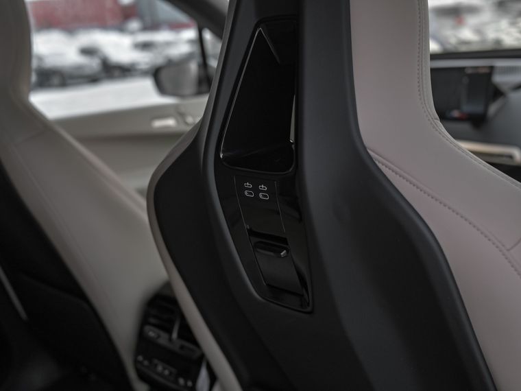 BMW iX 2021 года, 72 305 км - вид 14
