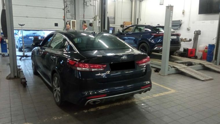 KIA Optima 2017 года, 202 000 км - вид 4