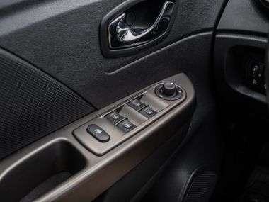 Renault Kaptur 2019 года, 146 960 км - вид 12