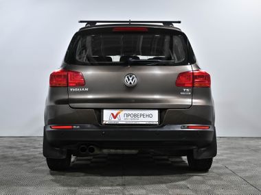 Volkswagen Tiguan 2014 года, 117 128 км - вид 5