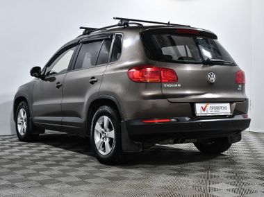 Volkswagen Tiguan 2014 года, 117 128 км - вид 6