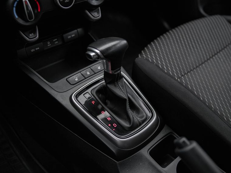 KIA Rio X-Line 2018 года, 170 694 км - вид 8