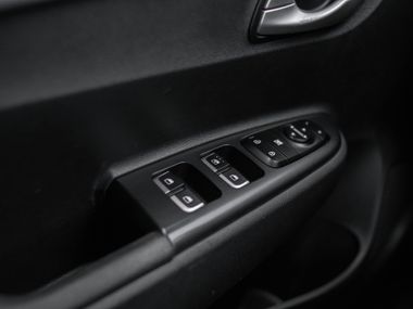 KIA Rio X-Line 2018 года, 170 694 км - вид 9