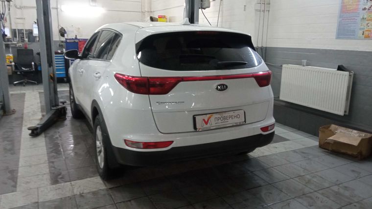 KIA Sportage 2018 года, 133 887 км - вид 4