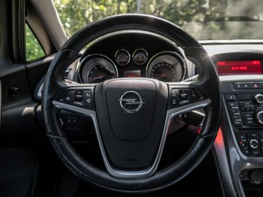 Opel Astra 2013 года, 161 112 км - вид 6