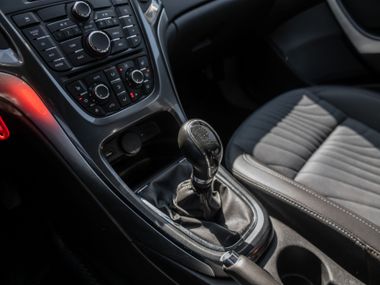 Opel Astra 2013 года, 161 112 км - вид 8