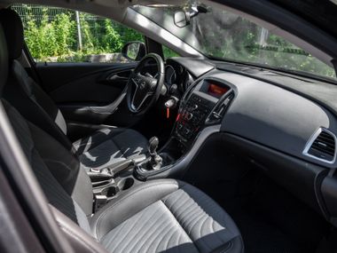 Opel Astra 2013 года, 161 112 км - вид 11