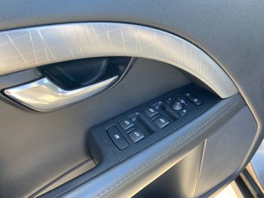 Volvo XC70 2011 года, 357 392 км - вид 13