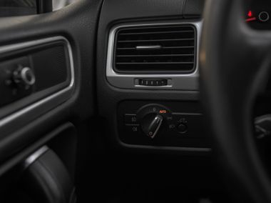 Volkswagen Touareg 2011 года, 254 835 км - вид 13