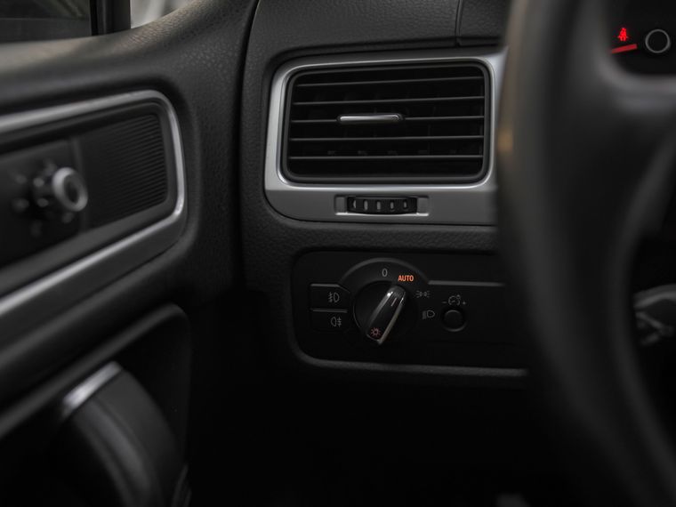 Volkswagen Touareg 2011 года, 254 835 км - вид 13