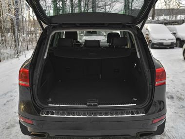 Volkswagen Touareg 2011 года, 254 835 км - вид 18