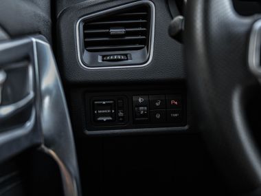 Серый Geely Emgrand X7 2019 года | VIN 330000