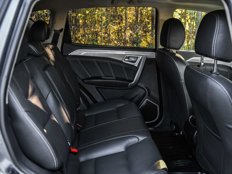 Серый Geely Emgrand X7 2019 года | VIN 330000