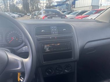Volkswagen Polo 2016 года, 51 947 км - вид 10