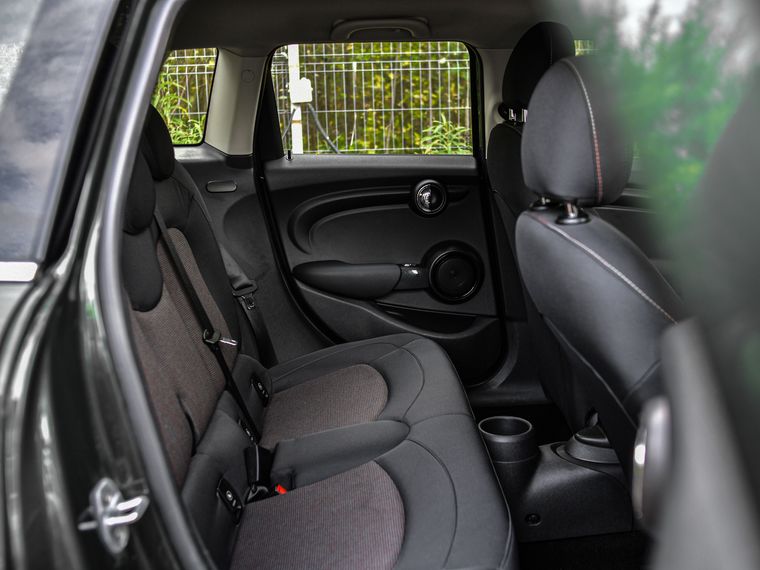 MINI Cooper 2017 года, 200 100 км - вид 12