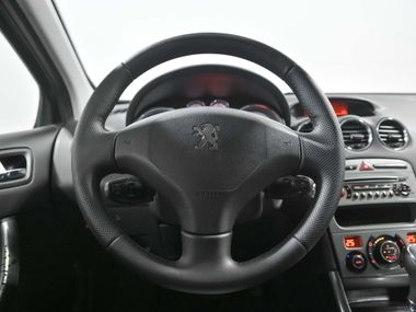 Peugeot 308 2010 года, 283 907 км - вид 9