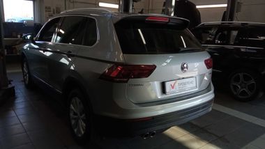 Volkswagen Tiguan 2017 года, 148 050 км - вид 4