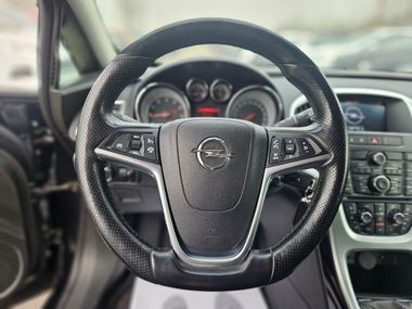 Opel Astra GTC 2013 года, 120 115 км - вид 8