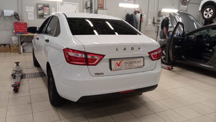 ВАЗ (LADA) Vesta 2019 года, 69 620 км - вид 4