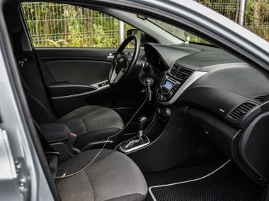 Hyundai Solaris 2012 года, 166 739 км - вид 11