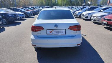 Volkswagen Jetta 2016 года, 187 968 км - вид 5