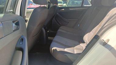 Volkswagen Jetta 2016 года, 187 968 км - вид 16