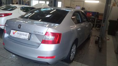Skoda Octavia 2013 года, 131 278 км - вид 3