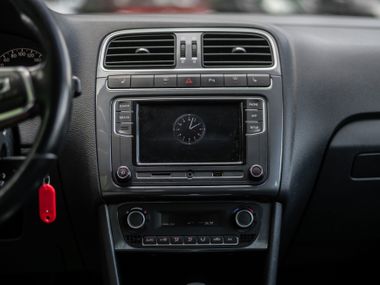 Volkswagen Polo 2019 года, 107 221 км - вид 8