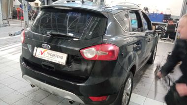 Ford Kuga 2012 года, 128 596 км - вид 3