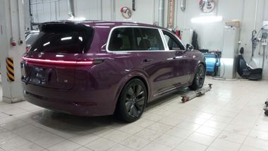 LiXiang L9 2024 года, 76 км - вид 3