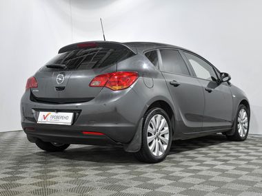 Opel Astra 2011 года, 141 868 км - вид 4