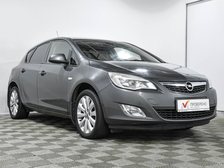 Opel Astra 2011 года, 141 868 км - вид 4