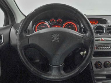 Peugeot 308 2010 года, 288 724 км - вид 9