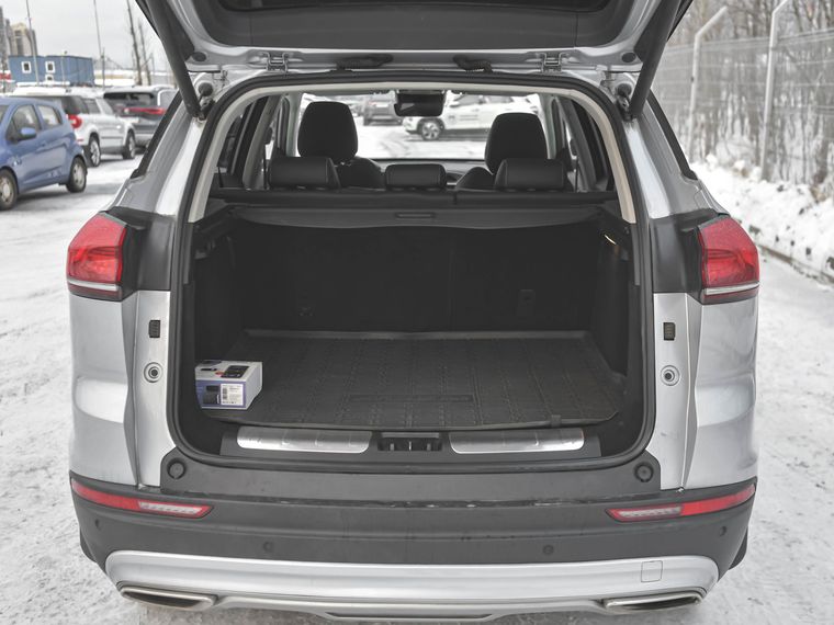 Серый Geely Atlas Pro 2022 года | VIN 907787