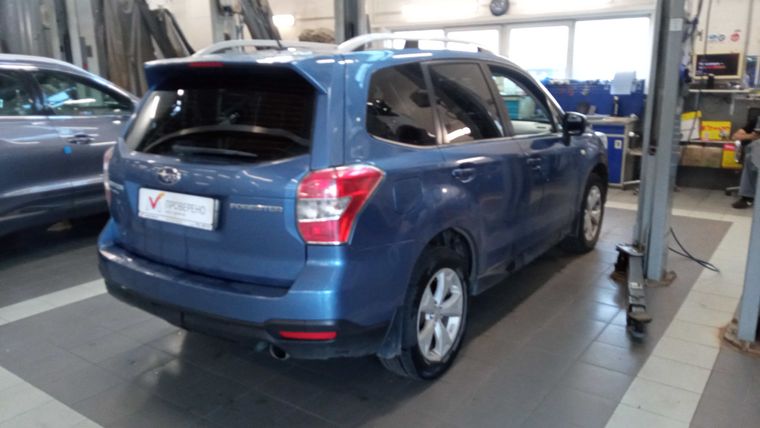 Subaru Forester 2014 года, 197 000 км - вид 3