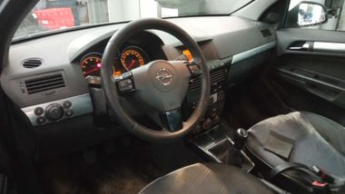 Opel Astra 2011 года, 119 000 км - вид 5