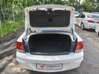 Opel Astra 2011 года, 119 000 км - вид 13
