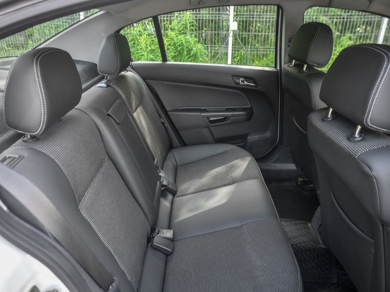 Opel Astra 2011 года, 119 000 км - вид 11