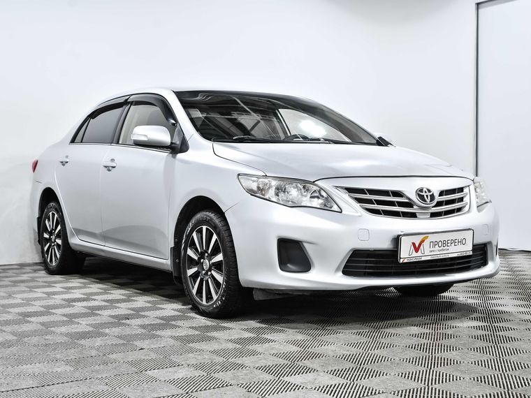 Toyota Corolla 2012 года, 293 811 км - вид 3