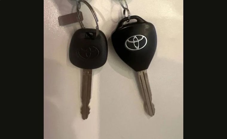 Toyota Corolla 2012 года, 293 811 км - вид 16