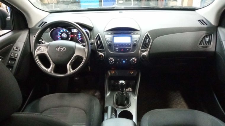 Hyundai ix35 2014 года, 83 037 км - вид 5