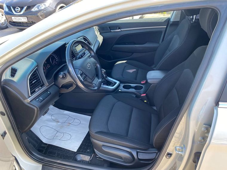 Hyundai Elantra 2017 года, 97 748 км - вид 13
