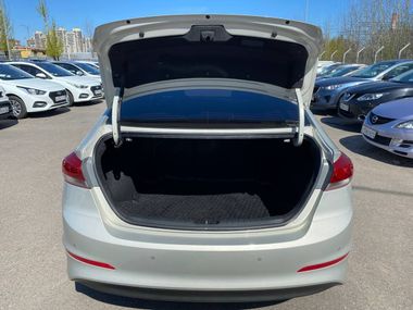 Hyundai Elantra 2017 года, 97 748 км - вид 15