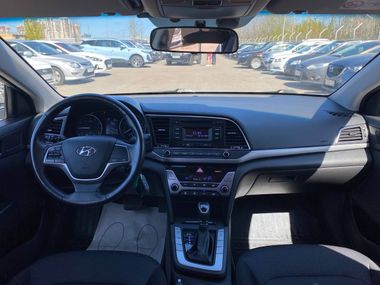 Hyundai Elantra 2017 года, 97 748 км - вид 7