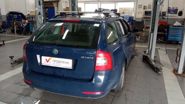 Skoda Octavia 2012 года, 183 085 км - вид 3